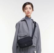 Got Bag Puffer crossbody, musta