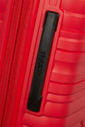 American Tourister Flytwist lentolaukku, true red