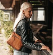 The Chesterfield Brand Faro, nahkainen olkalaukku, konjakki