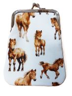 Nabo kangaskukkaro, K529, hevoset