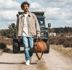 The Chesterfielf Brand Melbourne, nahkainen matkakassi, konjakki