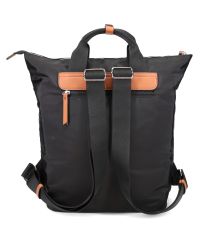 Migant kaupunkireppu, MG-1743, musta