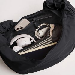 Got Bag Moon Bag Ruffle, musta