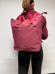 Migant kaupunkireppu, MG-1743, fuksia