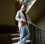 The Chesterfield Brand Samui, nahkainen olkalaukku, konjakki