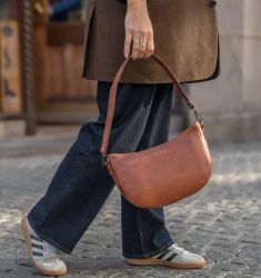 The Chesterfield Brand Valentano, nahkainen olkalaukku, konjakki
